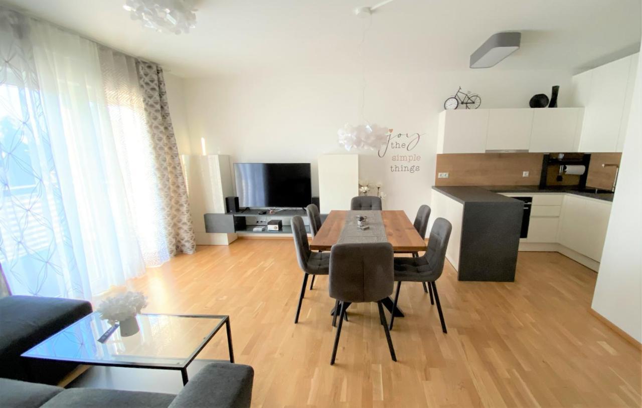 Wein Kultur Apartment Flavia Solva Wagna ภายนอก รูปภาพ