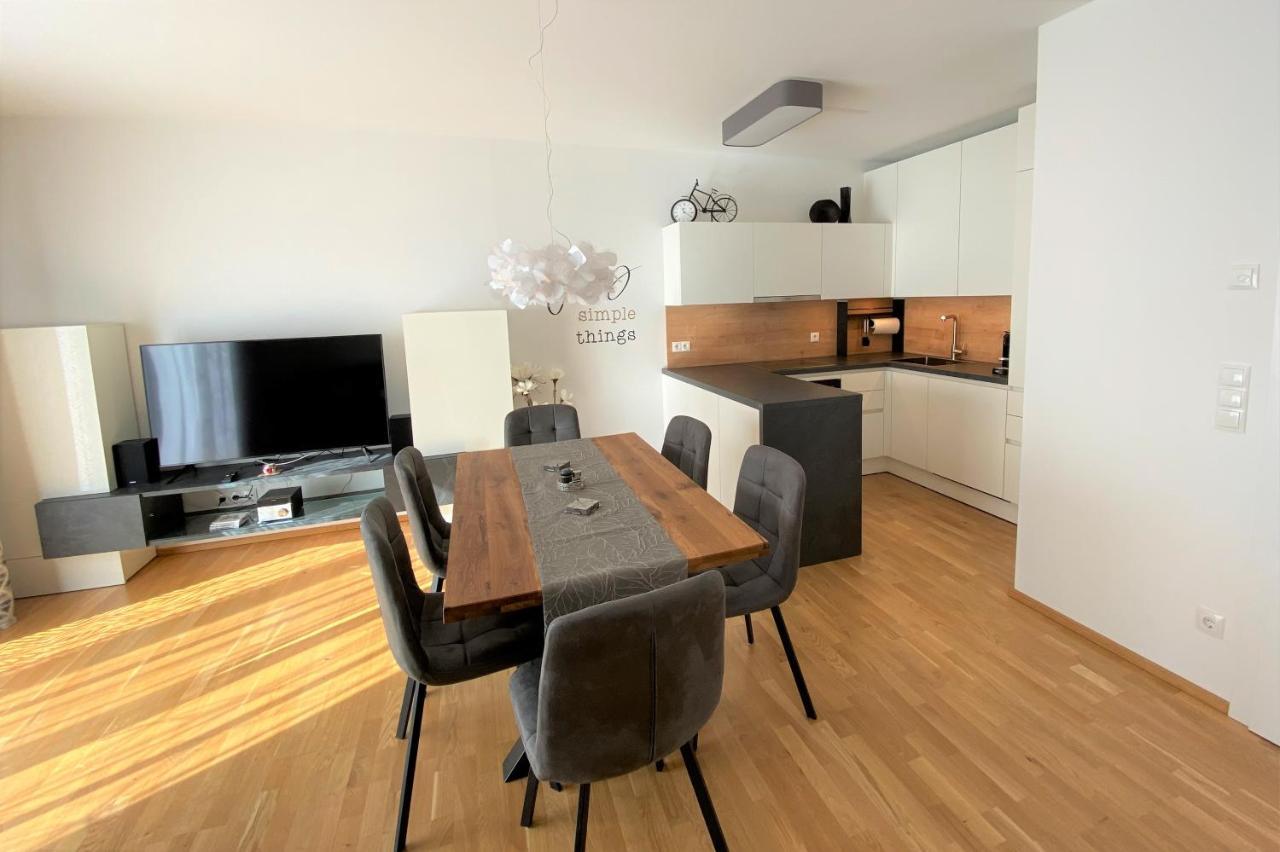 Wein Kultur Apartment Flavia Solva Wagna ภายนอก รูปภาพ
