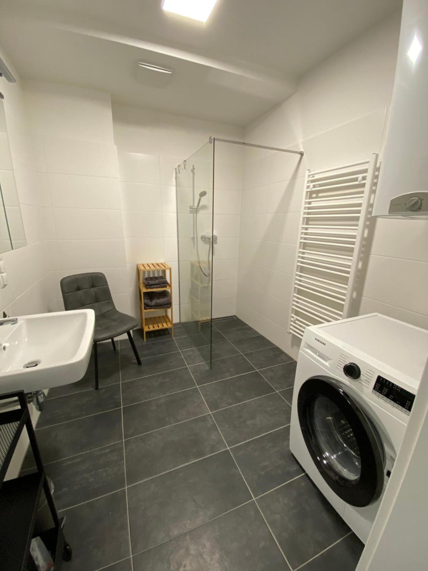 Wein Kultur Apartment Flavia Solva Wagna ภายนอก รูปภาพ